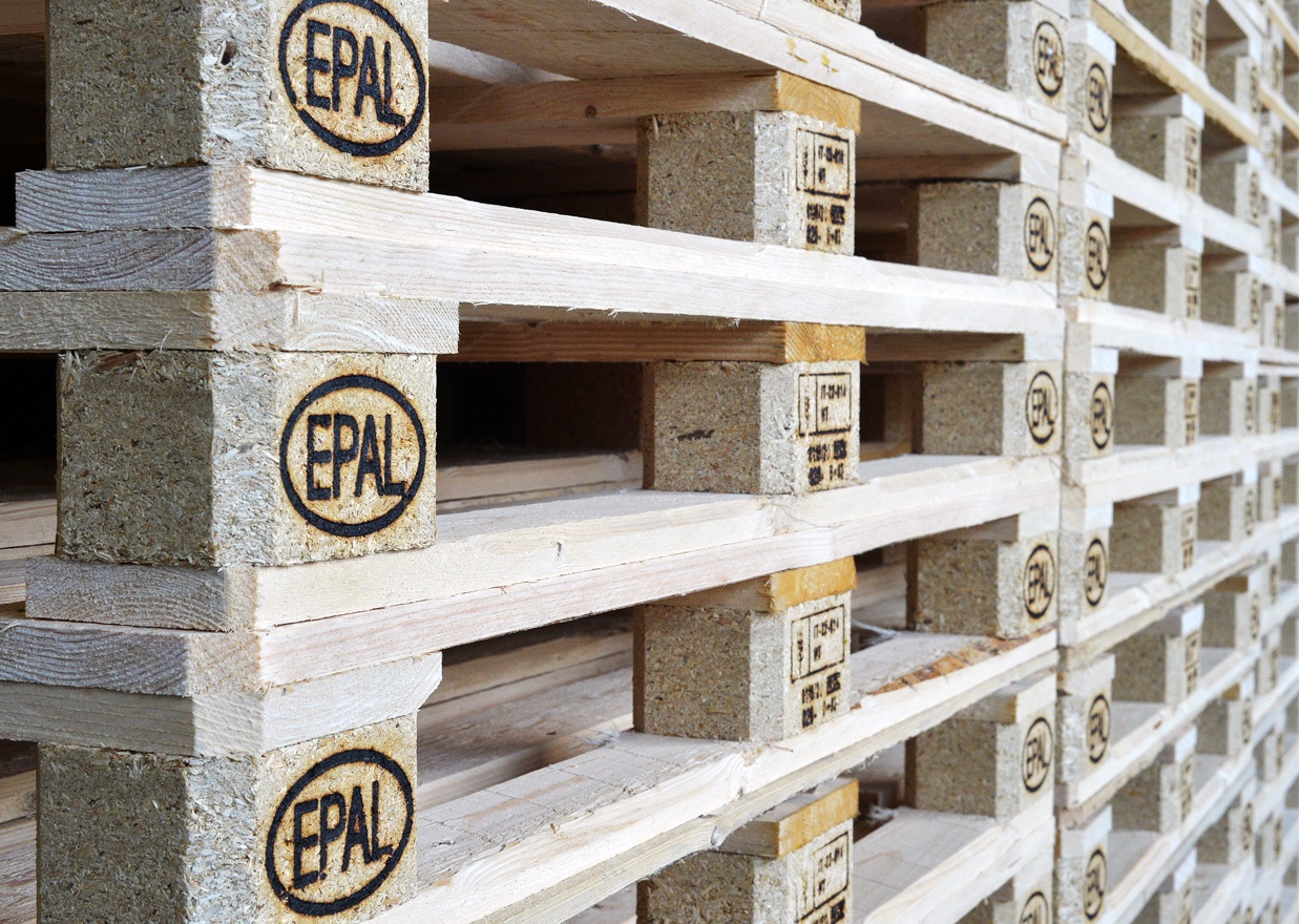 Pallet fuori misura in legno - Silvestri Pallets Trento